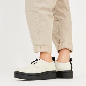 Vagabond Tara Platform Derby Off White &Black Size size 10 US